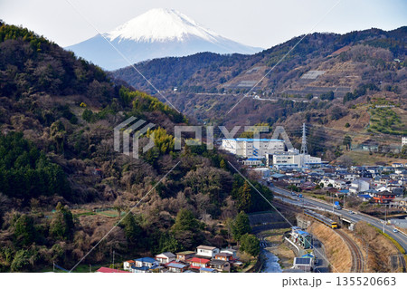 御殿場線 山北-東山北 JR東海 キヤ95系 DR1編成(名古屋) 御殿場線 山北-東山北 JR東海 キヤ95系 DR1編成(名古屋) 135520663