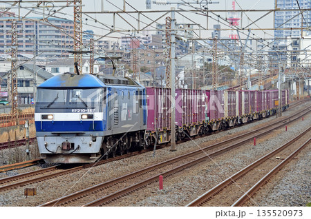 東海道本線　相模貨物　JR貨物　EF210-167（吹田） 135520973