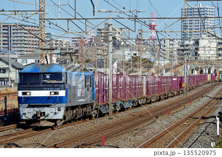 東海道本線　相模貨物　JR貨物　EF210-144（吹田） 135520975