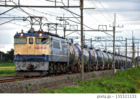 東北本線 栗橋ー東鷲宮 JR貨物 EF65-2068(新鶴見) 東北本線 栗橋ー東鷲宮 JR貨物 EF65-2068(新鶴見) 135521133