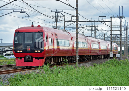 東北本線　東鷲宮ー栗橋　JR東日本　253系1000番台　OM-N01編成（大宮）　日光　きぬがわ 135521140