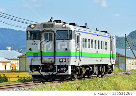 石北本線　中愛別－愛別　JR北海道　キハ40-1735（旭川） 135521269