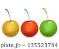 3色のりんご 135523784