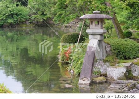兼六園　徽軫灯籠 135524350