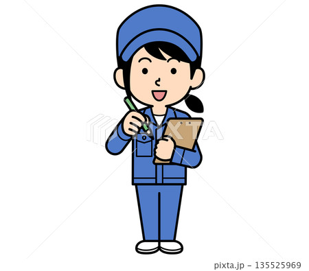 メモするシンプルな作業員の男性 メモするシンプルな作業員の男性 135525969