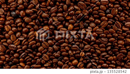 Unique Roasted Bean Imagery Crafted, Premium Single Source Beans With Natural Highlights And Story 135528542