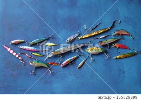 ルアーフィッシング使うルアーの集合写真 135528899
