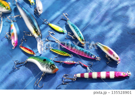 ルアーフィッシング使うルアーの集合写真 135528901