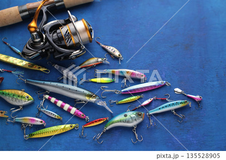 ルアーフィッシング使うルアーの集合写真 135528905