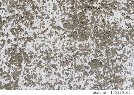 コンクリートの壁の模様、背景素材 コンクリートの壁の模様、背景素材 135529165