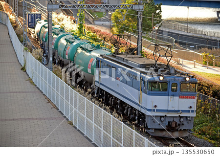 東海道本線 桜木町-東高島 JR貨物 EF65-2087(新鶴見) 東海道本線 桜木町-東高島 JR貨物 EF65-2087(新鶴見) 135530650