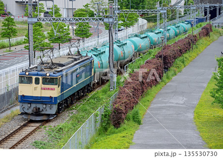 東海道本線 桜木町-東高島 JR貨物 EF65-2070(新鶴見) 東海道本線 桜木町-東高島 JR貨物 EF65-2070(新鶴見) 135530730