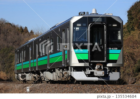 【JR東日本】HB-E220系（八高線：小川町〜明覚） 135534684