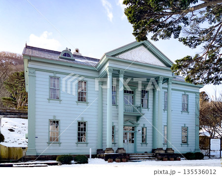 旧北海道庁函館支庁庁舎 正面 北海道函館市 雪 旧北海道庁函館支庁庁舎 正面 北海道函館市 雪 135536012