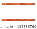 レンガの横ライン素材　区切りや背景に使えるシンプルな装飾イラスト 135536760