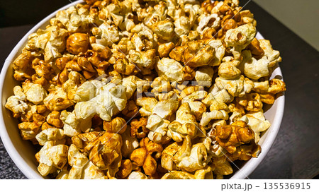 キャラメルポップコーン 135536915