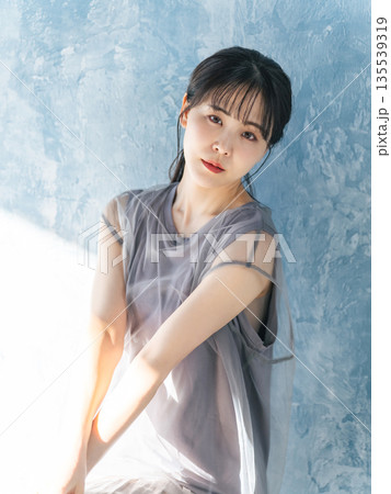 女性の美容・ファッションイメージ 135539319