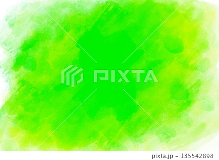 水彩画の抽象的な背景黄緑 水彩画の抽象的な背景黄緑 135542898