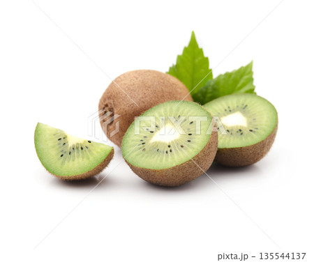 Ripe kiwi fruits on white backgrounds Ripe kiwi fruits on white backgrounds 135544137