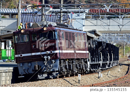 中央本線　上野原　JR東日本　EF64-1052（高崎）＋ホキ800 135545155