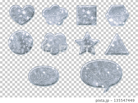 ハート 四角 三角 六角形 丸 星 雲 楕円 吹き出し の立体的な銀色のキラキラ ハート 四角 三角 六角形 丸 星 雲 楕円 吹き出し の立体的な銀色のキラキラ 135547449