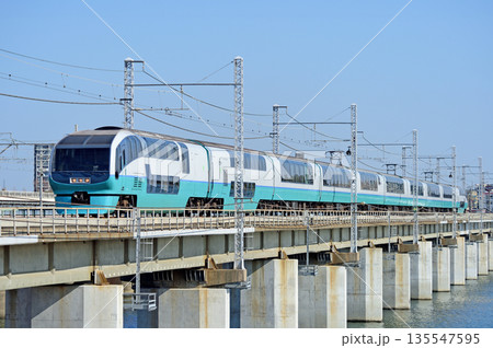 東海道本線　茅ヶ崎－平塚　JR東日本　251系　RE-1編成（大宮）　スーパービュー踊り子 135547595