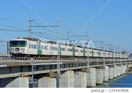 東海道本線 茅ヶ崎-平塚 JR東日本 185系 A5編成(大宮) 踊り子 東海道本線 茅ヶ崎-平塚 JR東日本 185系 A5編成(大宮) 踊り子 135547606
