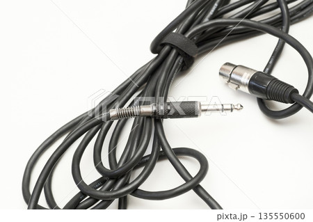 Microphones black cable with connectors XLR canon,jack Microphones black cable with connectors XLR canon,jack 135550600