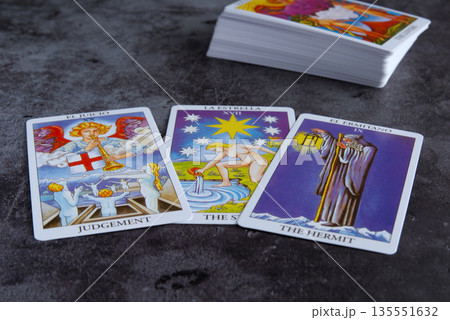 Tarot reading with major arcana cards 135551632