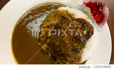 バークレーのハンバーグカレー 135553093