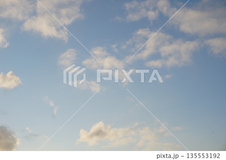 雲のある空 135553192