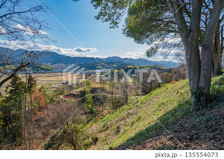 甘樫丘からの眺め 飛鳥歴史公園甘樫丘地区 奈良県明日香村 甘樫丘からの眺め 飛鳥歴史公園甘樫丘地区 奈良県明日香村 135554073