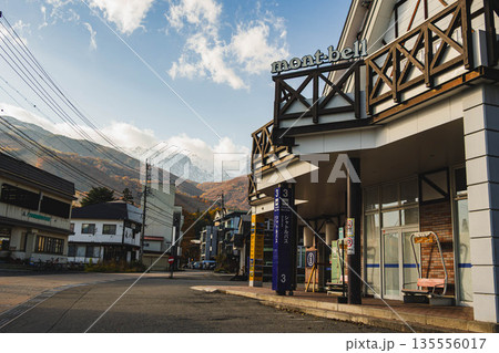 八方バスターミナル付近の風景 135556017