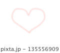 シンプルなハートのイラスト 135556909