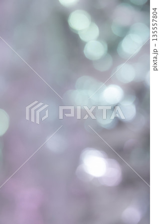 Soft luminous bokeh abstract background 135557804
