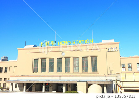東京都台東区、JR上野駅の風景 東京都台東区、JR上野駅の風景 135557813