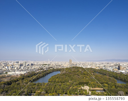 圧巻!空から見下ろす世界遺産・仁徳天皇陵 圧巻!空から見下ろす世界遺産・仁徳天皇陵 135558793