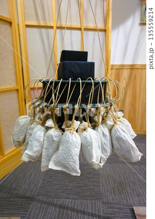 道の駅おがわまち　ミニ風船爆弾模型　伝統工芸施設　紙漉き体験　小川和紙　展示　 135559214