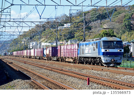 東海道本線　二宮－大磯　JR貨物　EF210-116（岡山） 135566973