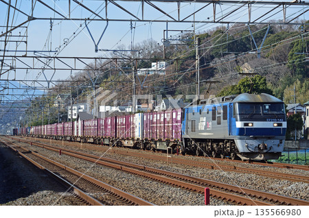 東海道本線 二宮-大磯 JR貨物 EF210-142(新鶴見) 東海道本線 二宮-大磯 JR貨物 EF210-142(新鶴見) 135566980