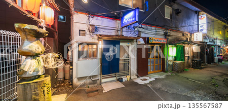 「青森県」ハーモニカ横町・八戸横丁の風景 八戸市 「青森県」ハーモニカ横町・八戸横丁の風景 八戸市 135567587