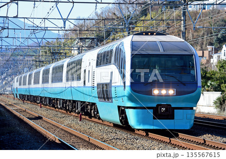 東海道本線　二宮－大磯　JR東日本　251系　RE-3編成（大宮）　スーパービュー踊り子 135567615