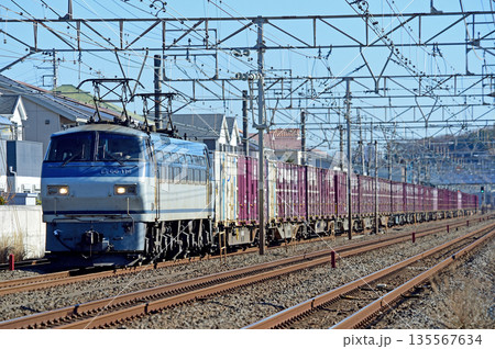 東海道本線　大磯－二宮　JR貨物　EF66-114（吹田） 135567634