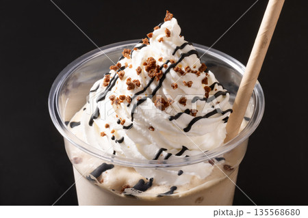 チョコレート　フラペチーノ 135568680