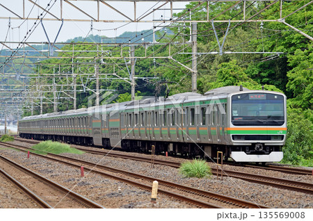 東海道本線　二宮－国府津　JR東日本　E231系1000番台　K-22編成（国府津） 135569008