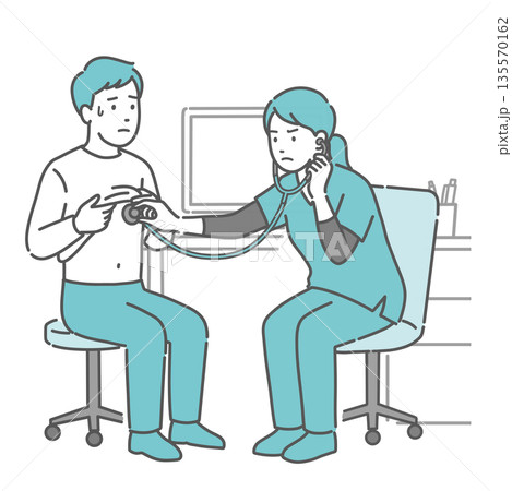 聴診を受ける冷や汗をかいた男性と深刻な表情のスクラブの女性医療従事者のイラスト 135570162
