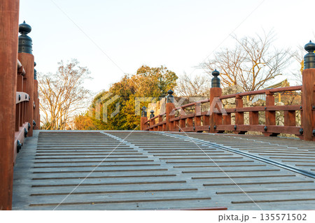《商用撮影許可取得済》大和郡山城の極楽橋東側から白沢門跡を望む景色 135571502