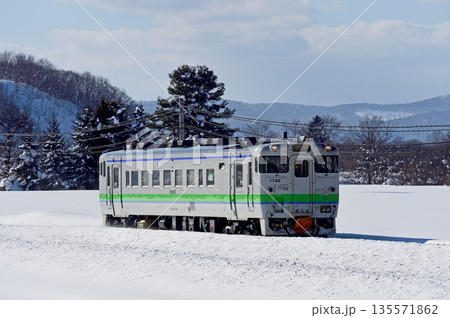 石北本線　伊香牛－愛別　JR北海道　キハ40-1745（旭川） 135571862