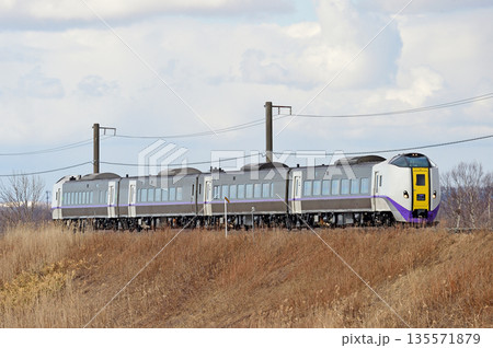 石勝線　南千歳－追分　JR北海道　キハ261系1000番台　スーパーとかち 135571879