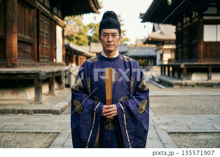 飛鳥時代の摂政として仏教を保護し十七条憲法を制定した聖徳太子（厩戸皇子）の肖像イメージ 135571907